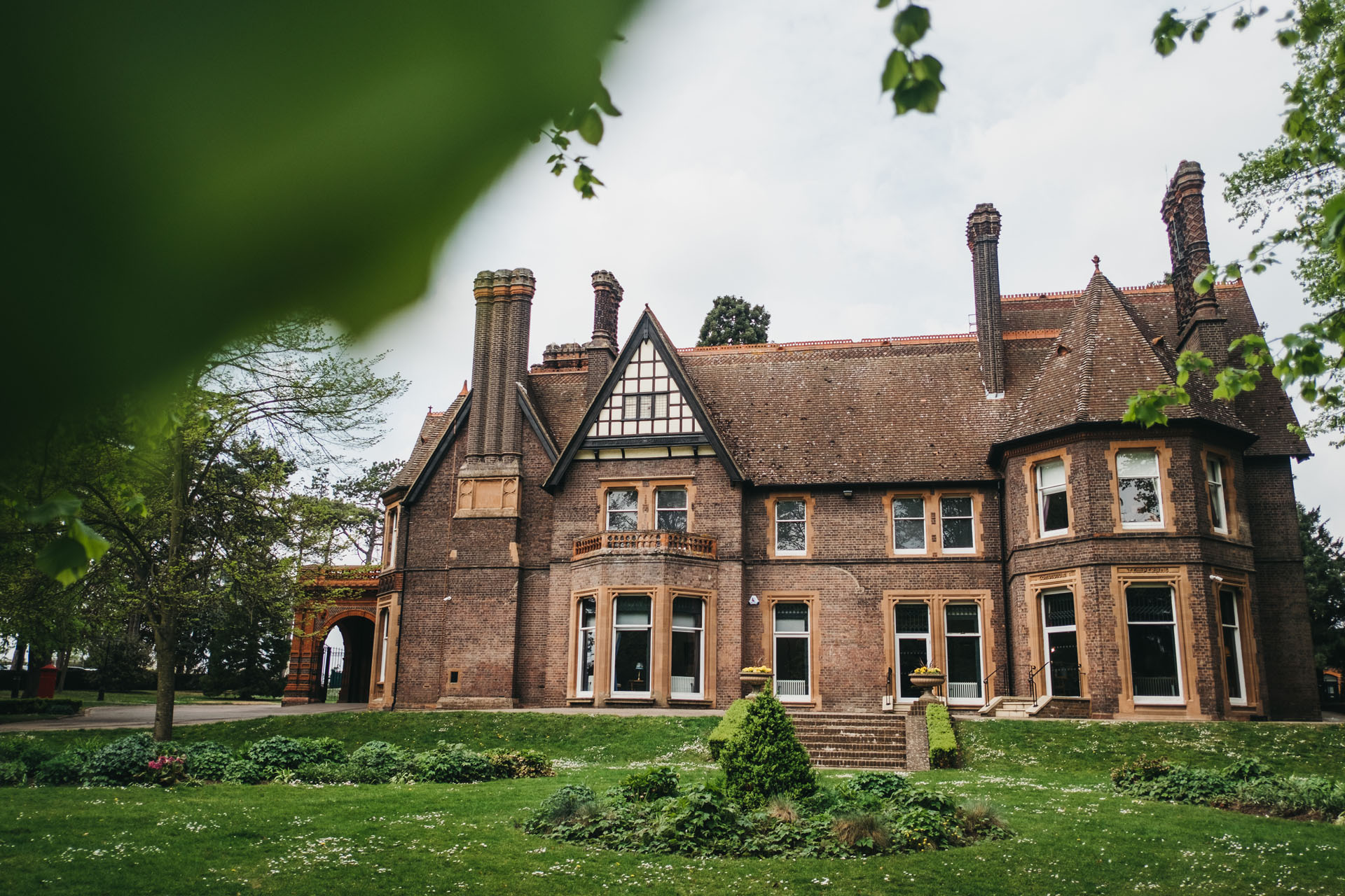 Wardown House, Museum and Gallery